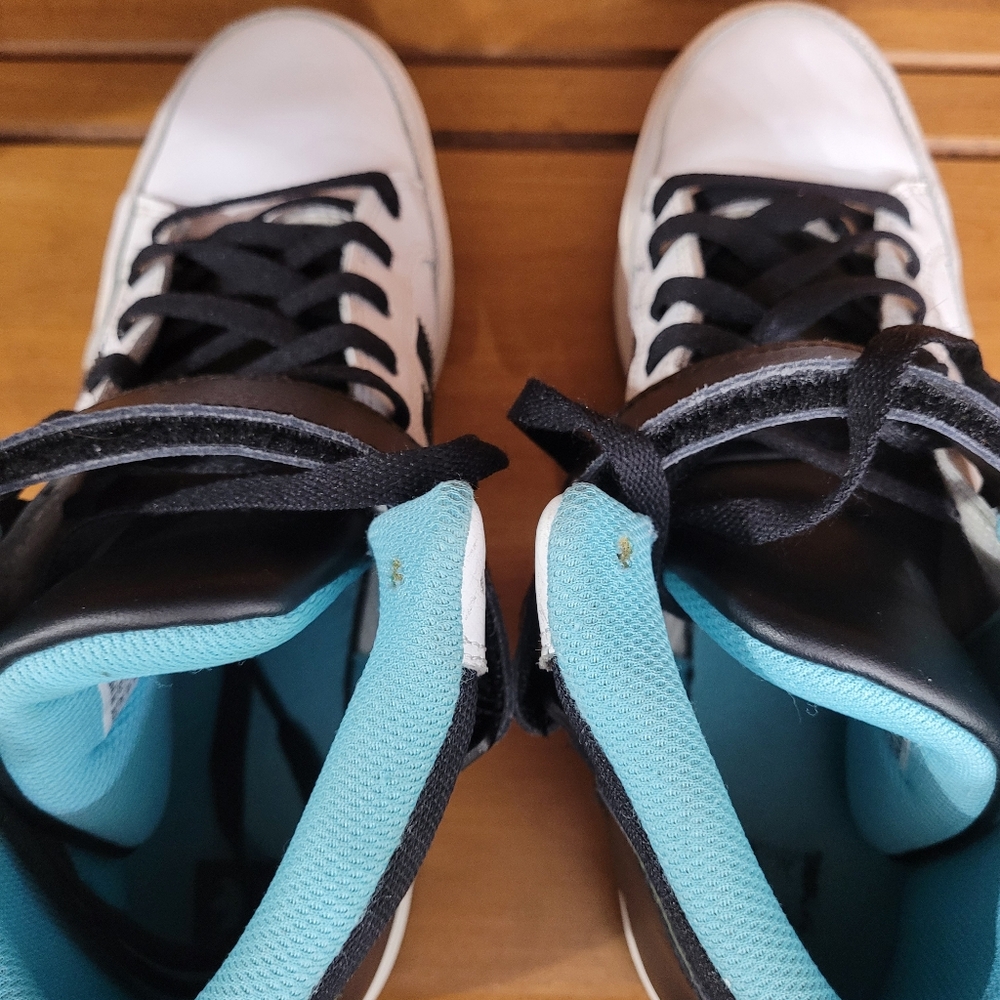 Adidas Varial Mid men's Size 11 sneakers. - Picture 5 of 7